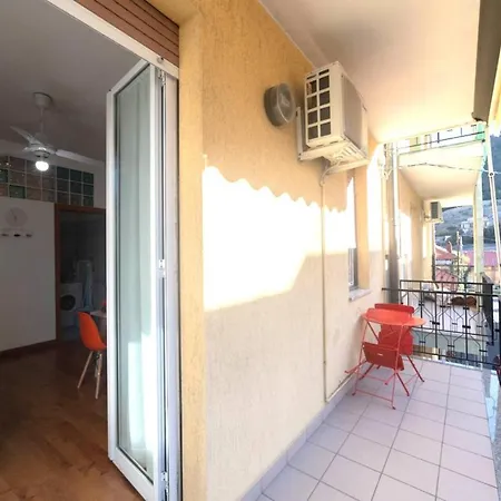 Apartment Casa Tykhe Finale Ligure