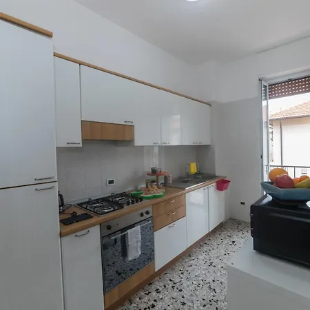 Casa Tykhe Finale Ligure