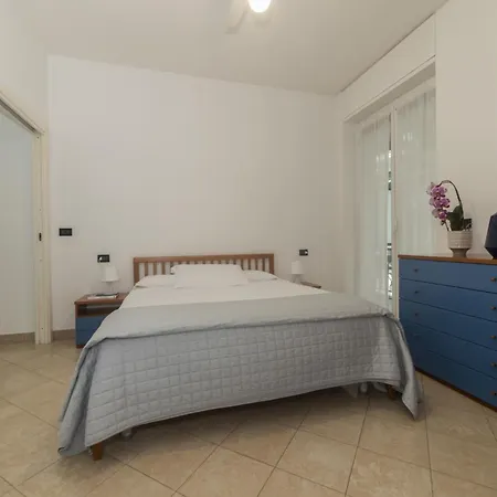 Casa Tykhe Finale Ligure